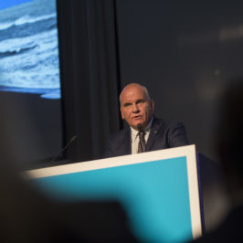 Páll Magnússon leiðir í Suðurkjördæmi