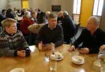 Fjölmennur fundur þingflokks á Laugarbakka