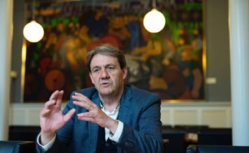 Gegn valdboði og miðstýringu Óli Björn