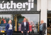 Heimsækja eitt hundrað fyrirtæki í dag